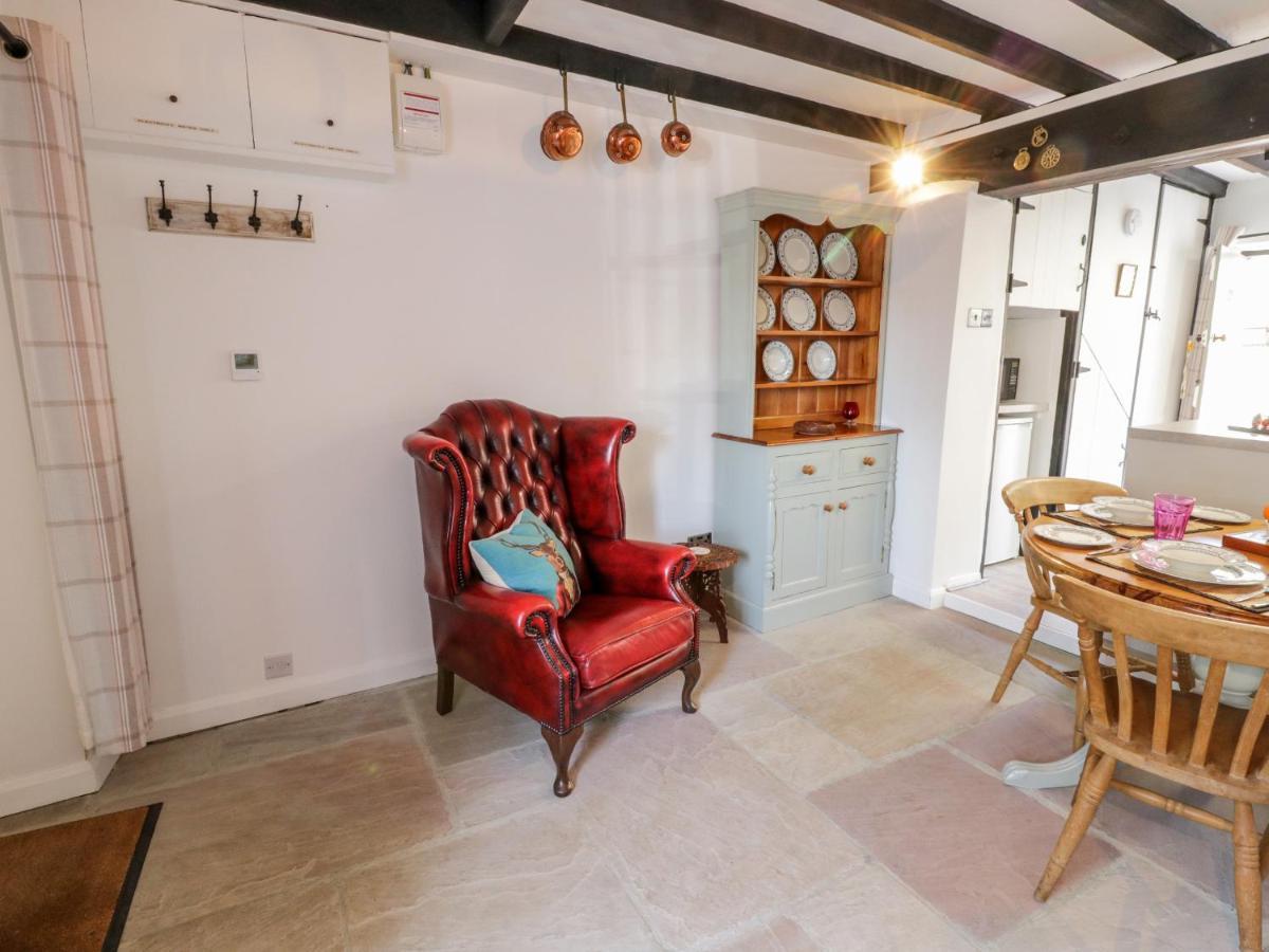 Crooked Cottage Kirkbymoorside Bagian luar foto