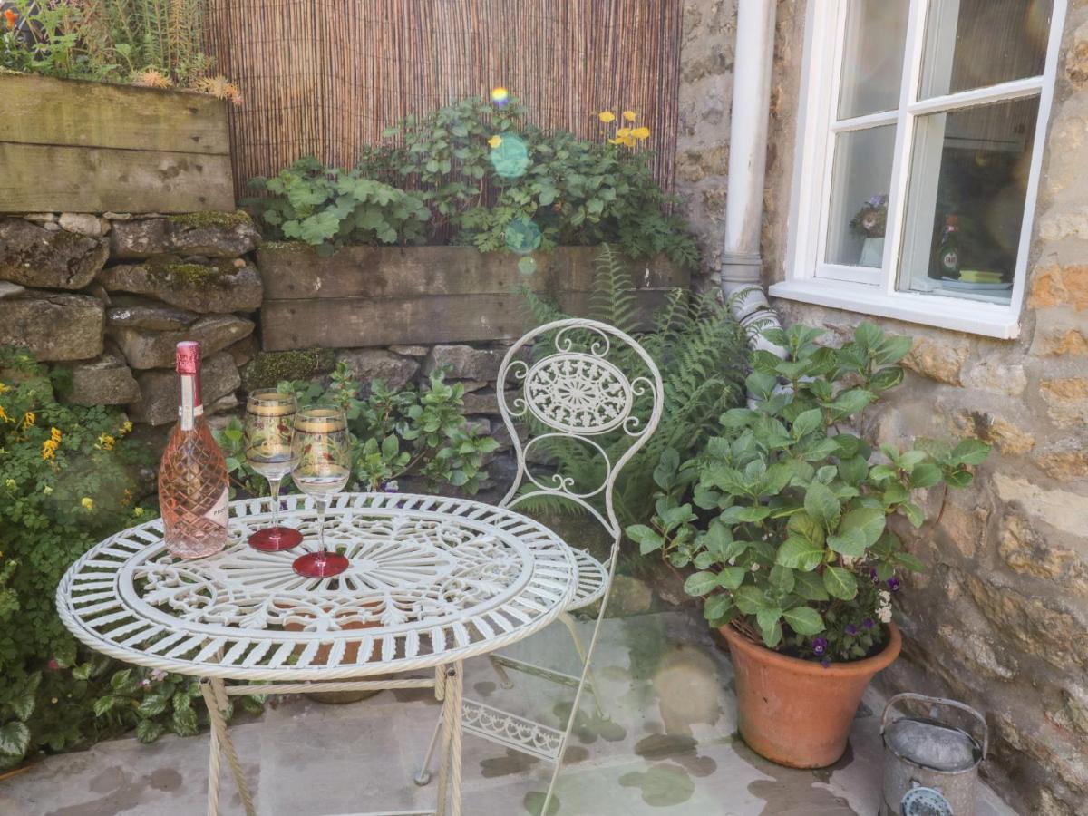 Crooked Cottage Kirkbymoorside Bagian luar foto